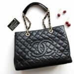 Classic Chanel Shopping GST shopping bag - Image 2