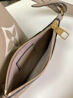 Louis Vuitton M25453 LV Bundle - Image 10