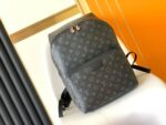 Louis Vuitton M43186 Discovery Backpack - Image 2