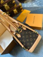 Louis Vuitton M47132 Alma Backpack - Image 6