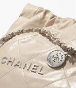 CHANEL 22 Small Handbag - Image 3