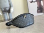 Louis Vuitton M46035 Discovery Bumbag PM - Image 3