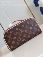 Louis Vuitton M11750 Toiletry Bag (top quality) - Image 4