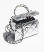 Chanel Clutch with chain - Image 2