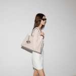 GUCCI EMBLEM LARGE TOTE BAG - Image 5