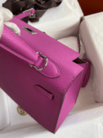 Hermès Kelly Handbag Pink Epsom with Palladium Hardware 25 - Image 9