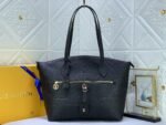 Louis Vuitton M46357 Travel Bag - Image 4