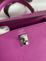Hermès Kelly Handbag Pink Epsom with Palladium Hardware 25 - Image 8