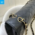 CHANEL Classic Maxi Handbag GRAINED CALFSKIN & GOLD METAL - Image 8