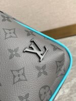 Louis Vuitton M11703 Avenue Slingbag PM - Image 6