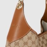 Gucci B medium shoulder bag - Image 8