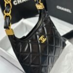 CHANEL SMALL HOBO BAG - Image 7