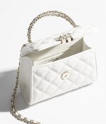 Chanel Clutch with chain - Image 2