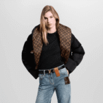 Louis Vuitton M0699U Pretty LV 30mm Reversible Belt - Image 3