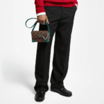 Louis Vuitton M12808 Steamer Wearable Wallet - Image 3
