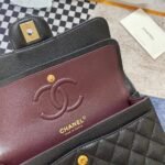 CHANEL Classic Flap Handbag GRAINED CALFSKIN & GOLD METAL - Image 5