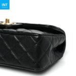 Chanel Caviar Quilted Mini Handy CC Flap Black - Image 4
