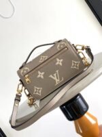 Louis Vuitton M23081 Pochette Métis East West - Image 5