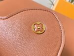 Louis Vuitton M24620 Large CAPUCINES SOUPLE BAG - Image 9