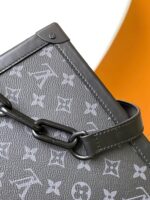 Louis Vuitton M44730 Soft Trunk - Image 4