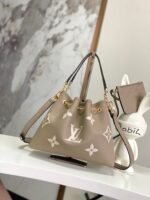 Louis Vuitton M25453 LV Bundle - Image 2