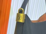 Louis Vuitton M24856 Low Key Hobo MM - Image 7