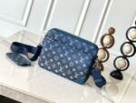 Louis Vuitton M11592 Trio Messenger - Image 3