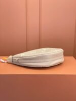 Louis Vuitton Loop Hobo M46738 - Image 6