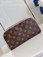 Louis Vuitton M11750 Toiletry Bag (top quality) - Image 5