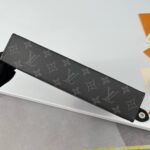 Louis Vuitton M61692 Pochette Voyage MM - Image 6