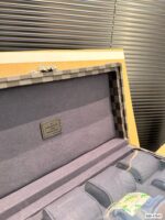 Louis Vuitton N48226 8 watch case - Image 4