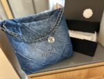 CHANEL 22 in denim small - Image 3