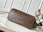 Louis Vuitton M12061 Neverfull Inside Out MM - Image 13