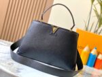 Louis Vuitton M24607 Large CAPUCINES SOUPLE BAG - Image 2