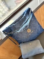 CHANEL 22 in denim small - Image 6