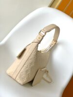 Louis Vuitton M46609 Sac Sport - Image 4