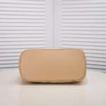 CHANEL Medallion tote bag - Image 5