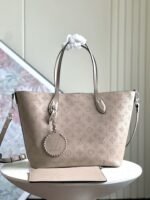 Louis Vuitton M21852 Blossom MM - Image 2