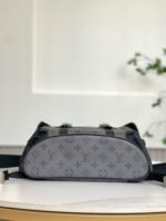 Louis Vuitton M46331 Christopher PM - Image 5