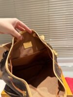 LOUIS VUITTON BACKPACKS - Image 10