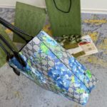 GUCCI Supreme Monogram Blooms Medium Reversible Tote Beige Blue Navy - Image 4