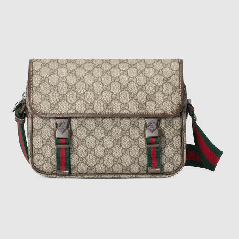 uGhraA4E-Gucci-GG-messenger-bag-beige-and-ebony-gg-supreme-Detail-2 GUCCI MESSENGER BAG - Image 1