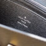 Louis Vuitton TWIST WALLET - Image 4