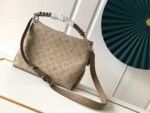 Louis Vuitton M56084 Beaubourg Hobo MM - Image 3