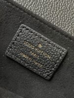 Louis Vuitton M46596 Pochette Métis East West - Image 10