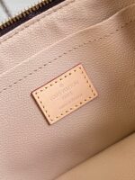 Louis Vuitton M11750 Toiletry Bag (top quality) - Image 10