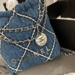 CHANEL 22 mini handbag - Image 5