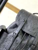 Louis Vuitton M55699 Christopher MM - Image 6