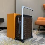 Louis Vuitton M20294 Horizon 55 - Image 9
