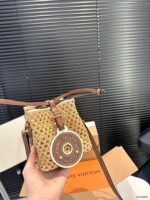 Louis Vuitton M83521 Noé Purse - Image 3